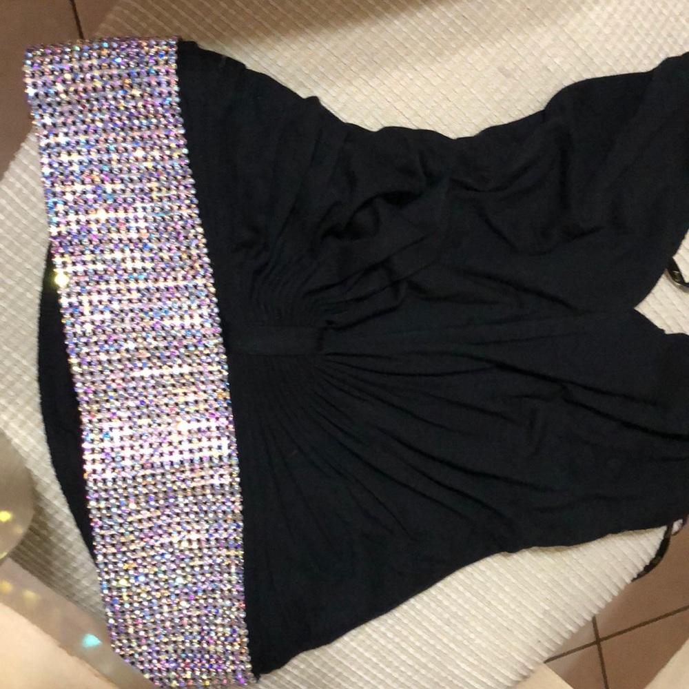 Glamorous glittering halter - Picture 2 of 4